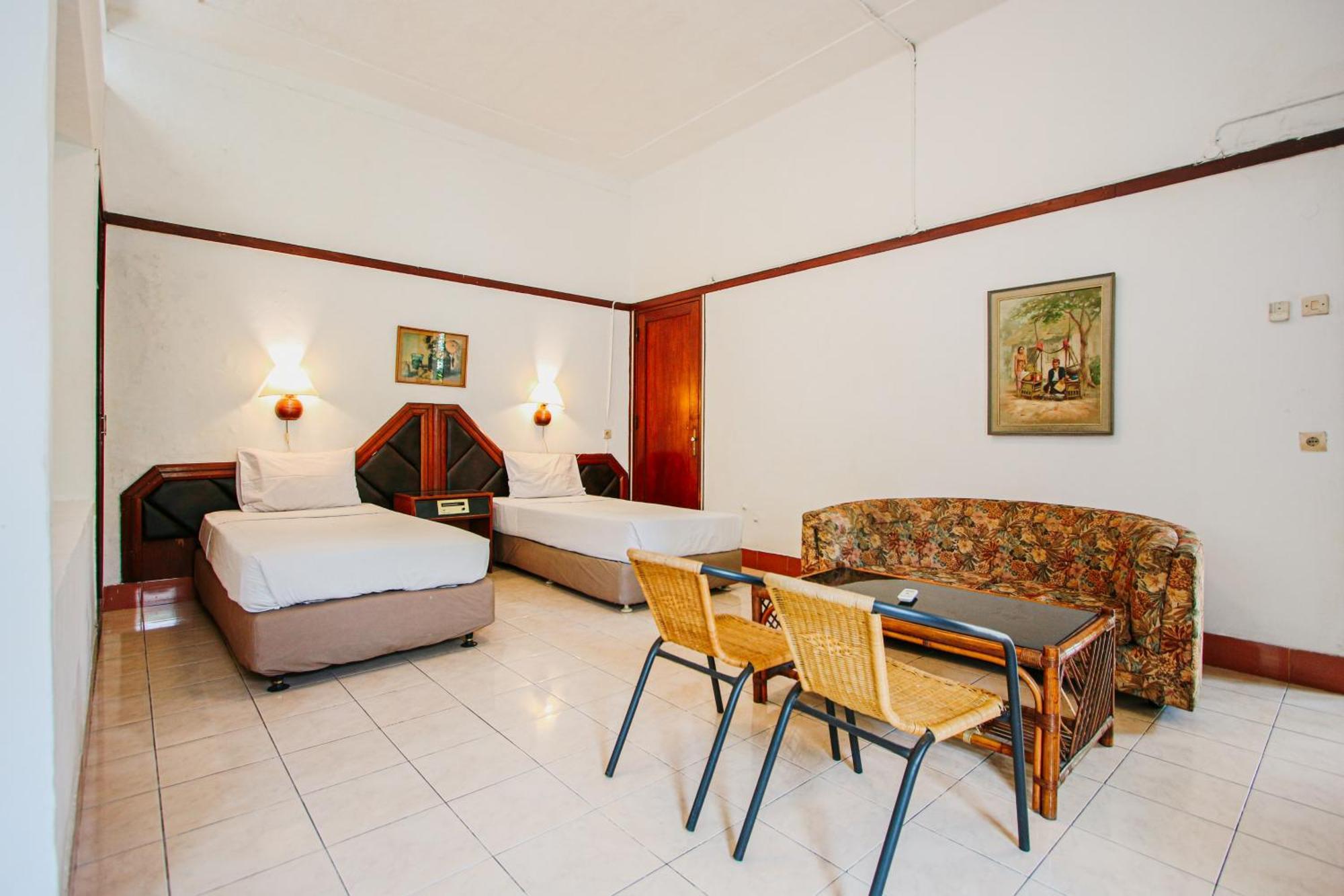 Hotel Bumi Asih Gedung Sate Bandung Luaran gambar