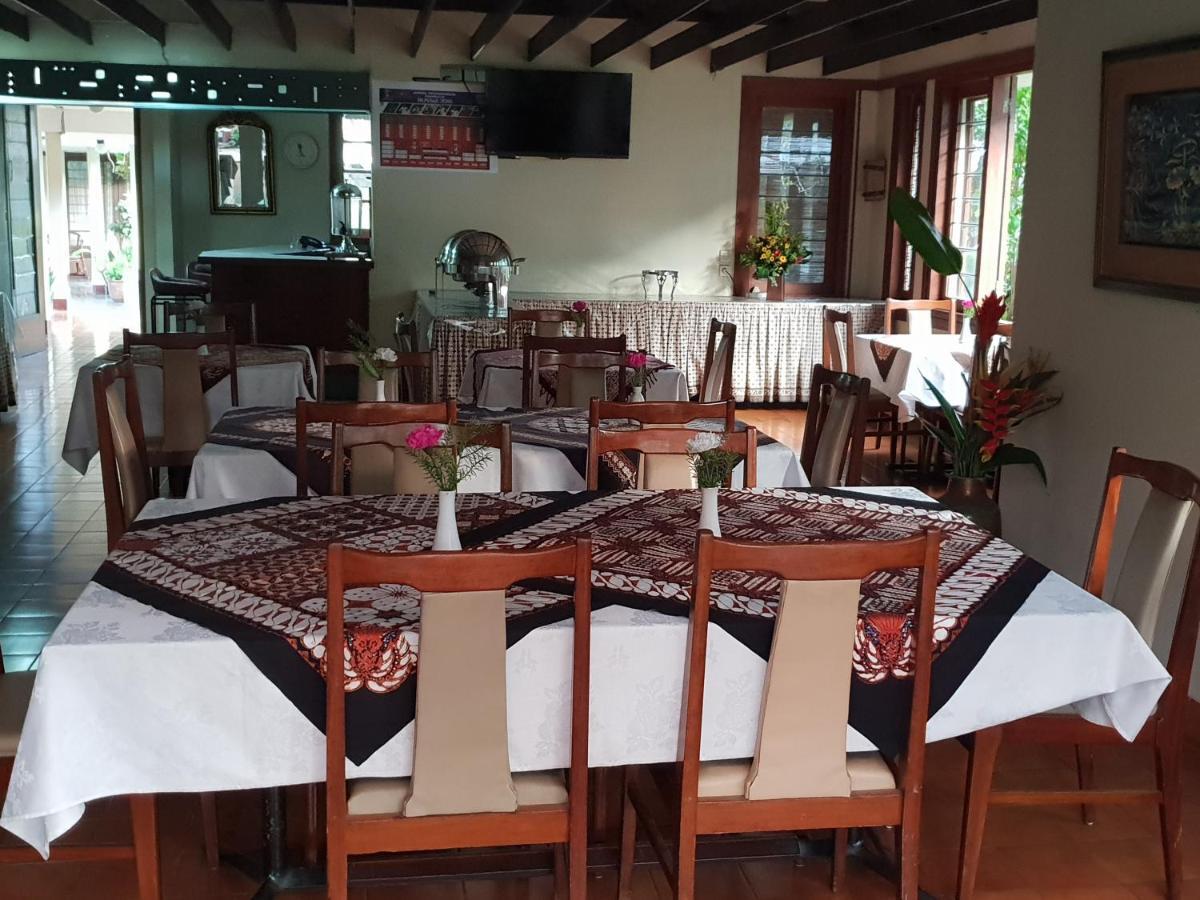 Hotel Bumi Asih Gedung Sate Bandung Luaran gambar